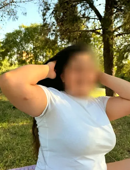 Elif, 23