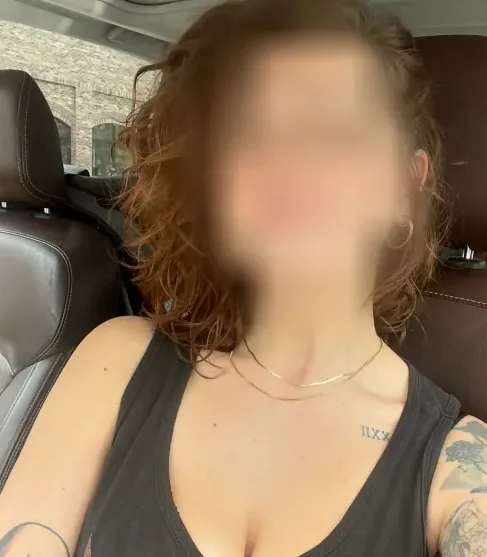 Ella, 39