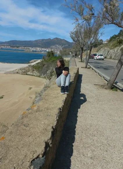 Helena, 37