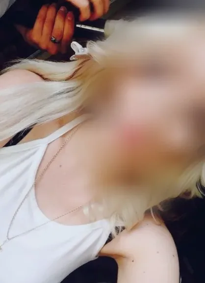 Ivana, 37