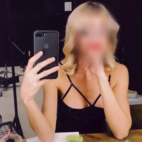 Lene, 32