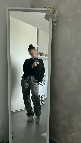 Leyla, 21