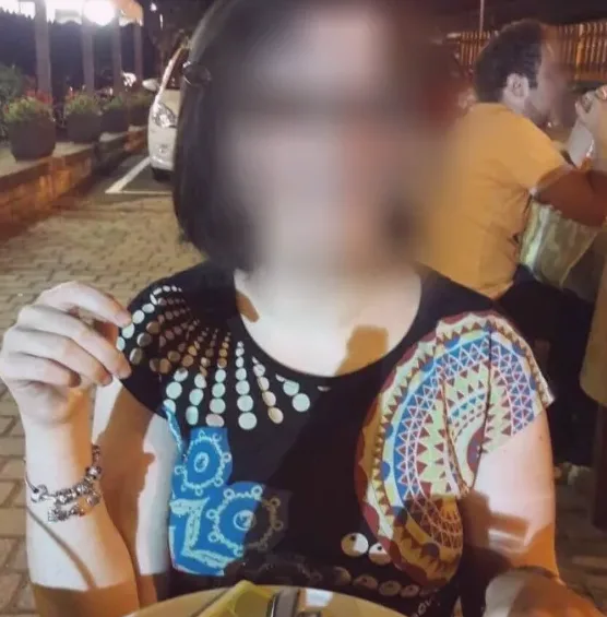 Leyla, 32