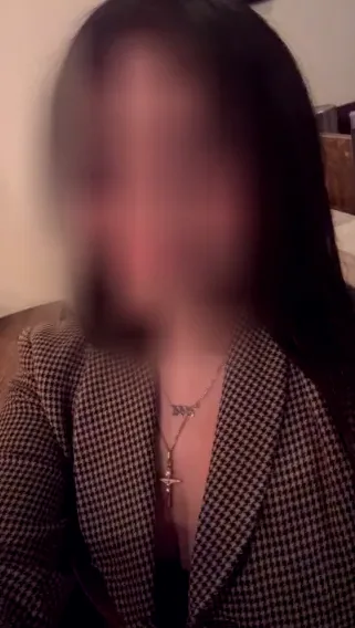 Merle, 29