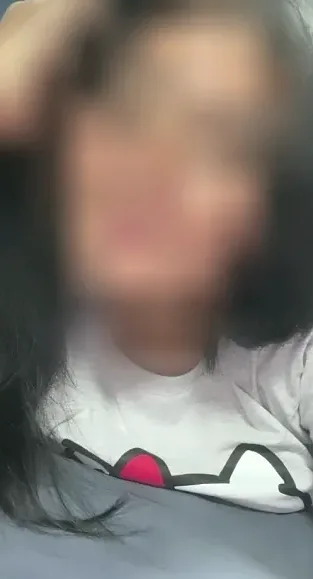 Michelle, 25