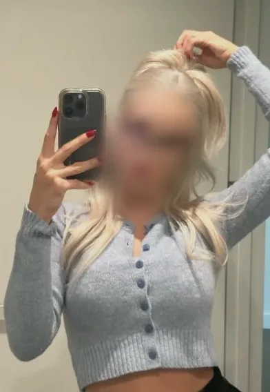 Michelle, 25