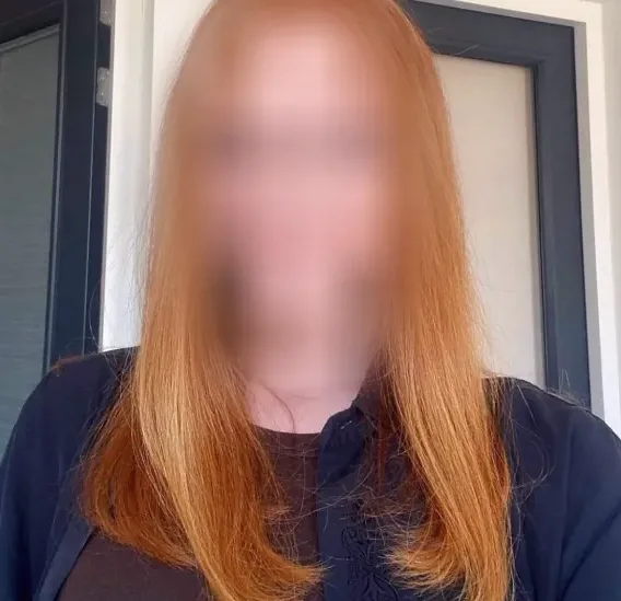 Nora, 27
