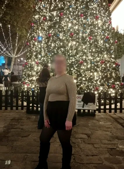 Olivia, 23